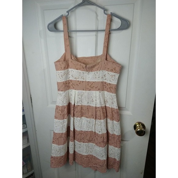Loft Striped Lace Knee Length Tank Dress. Size 6 - Picture 10 of 10